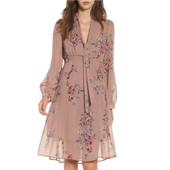 Astr Dresses & Skirts - Astr Wrap Dress